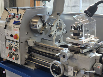 Vorfhr HansSchreiner Metalldrehbank Super 1100