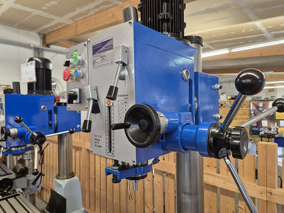 Vorfhr Bohr-u.Frsmaschine Hans SchreinerZAY7040H