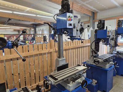 Vorfhr Bohr-u.Frsmaschine Hans SchreinerZAY7040H