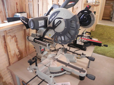 Vorf�hr Kapp-Gehrungss�ge Holzprofi SRO305