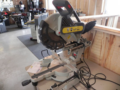Vorf�hr Kapp-Gehrungss�ge Holzprofi SRO305