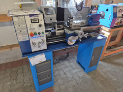 Metalldrehbank D290V Vorfhrer